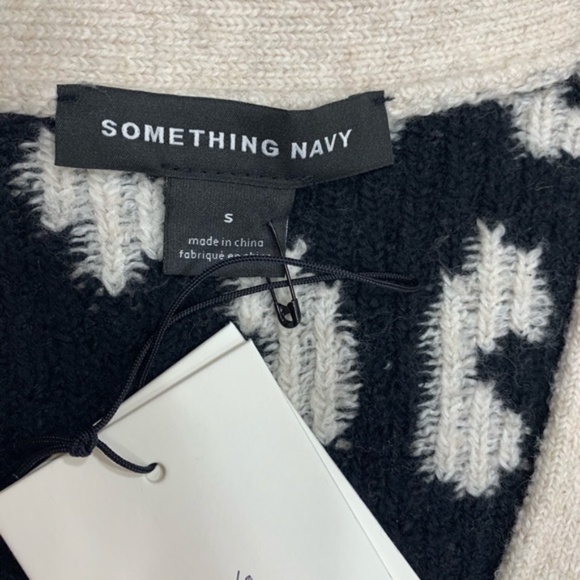 SOMETHING NAVY Leopard V-neck Cardigan - Picture 5 of 5